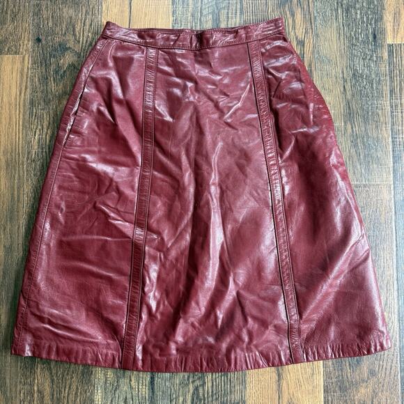 Vintage Montgomery Ward The Tannery Leather Skirt 17/18 Wine Red Knee Length - Picture 2 of 15